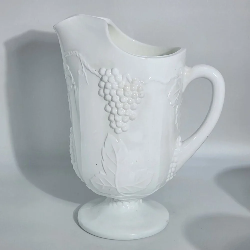 Indiana Milk Glass Colony Harvest Grape Pitcher And Tumblers Set Of 5 Vintage